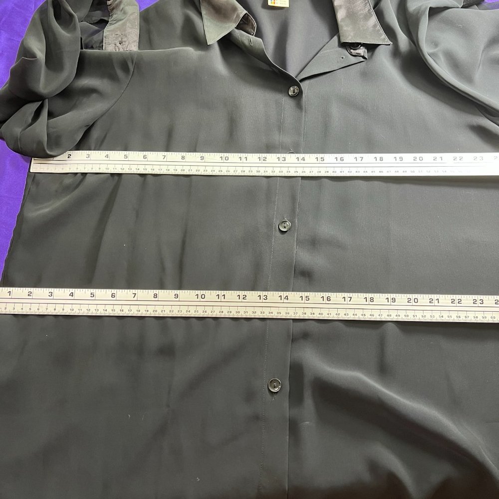 VTG๐ Chiffon Button Down Blouse with Satin Collar & Cuffs - Picture 11 of 16